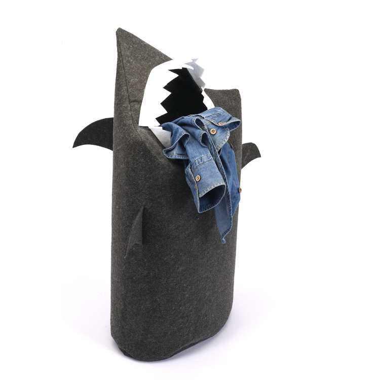 High Quality Eco friendly 100% Polyester Nylon Custom Shark Shape Felt Laundry Bag