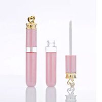 Round empty lip gloss tubes