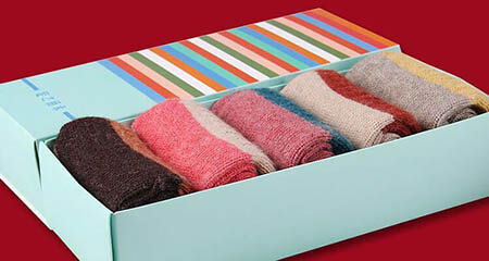 lovely-sock-packaging-box-featured image