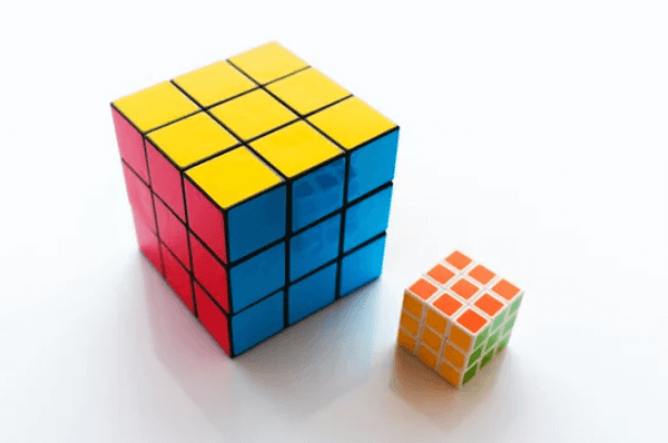 PS injection molding magic cube