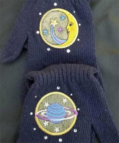 embroidery-patch-glove