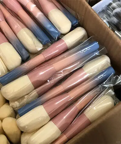 stock makeup brushes