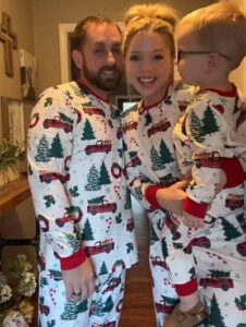 one family wear pajama in christmas