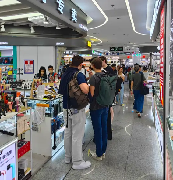 overseas buyers discuss electronics