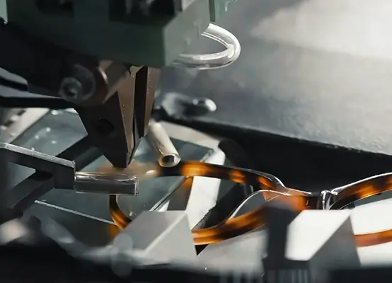 Eyewear machine shaping