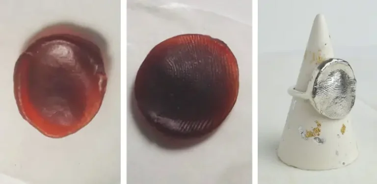 Use lost wax casting to make fingerprint jewelry
