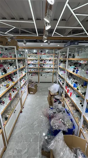 Fragrance Factory's showroom3