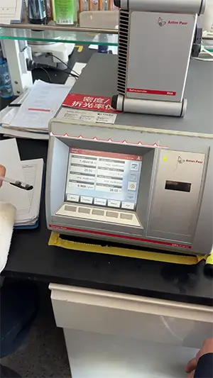 Fragrance production process in the factory4