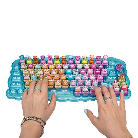 Clickeez collectible keyboard display