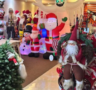 Santa in Yiwu International Trade City Santa in Yiwu International Trade City